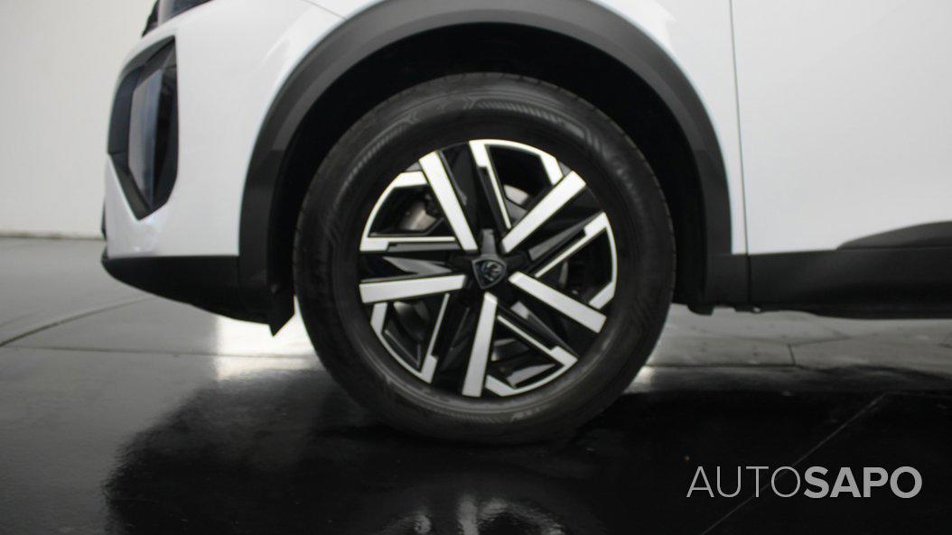 Peugeot 2008 1.5 BlueHDi Active de 2024