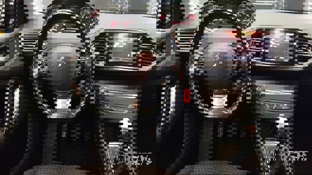 Peugeot 308 1.2 PureTech Style de 2019