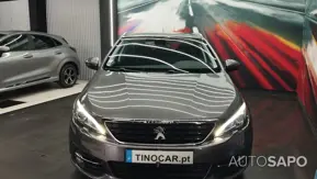Peugeot 308 1.2 PureTech Style de 2019