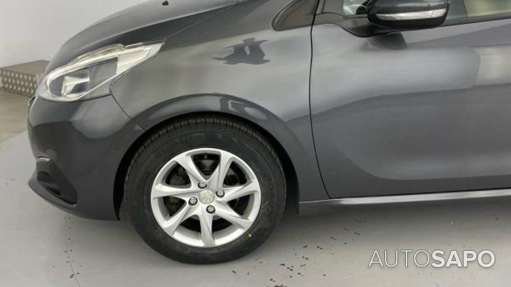 Peugeot 208 1.2 PureTech Active de 2016