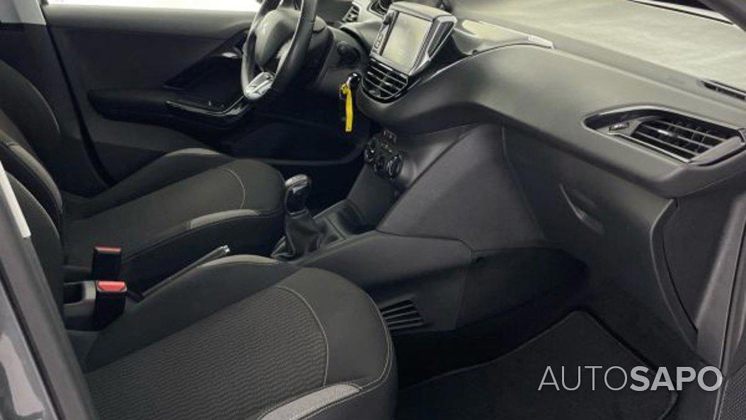 Peugeot 208 1.2 PureTech Active de 2016