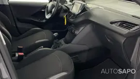 Peugeot 208 1.2 PureTech Active de 2016