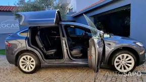 Tesla Model X de 2021