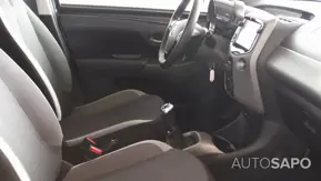 Toyota Aygo 1.0 X-Play+AC+X-Touch de 2021