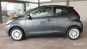 Toyota Aygo 1.0 X-Play+AC+X-Touch de 2021