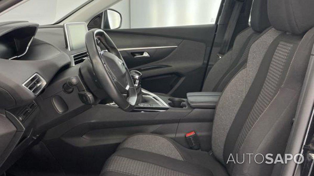 Peugeot 3008 1.2 PureTech Active Pack de 2022