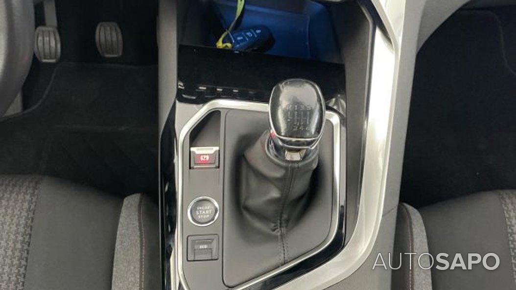 Peugeot 3008 1.2 PureTech Active Pack de 2022
