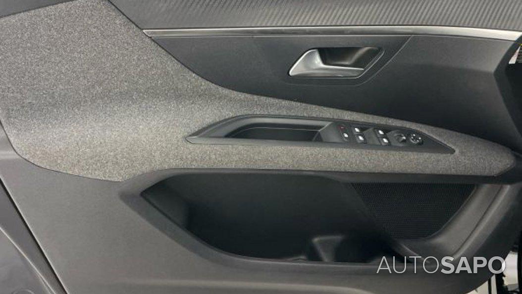 Peugeot 3008 1.2 PureTech Active Pack de 2022