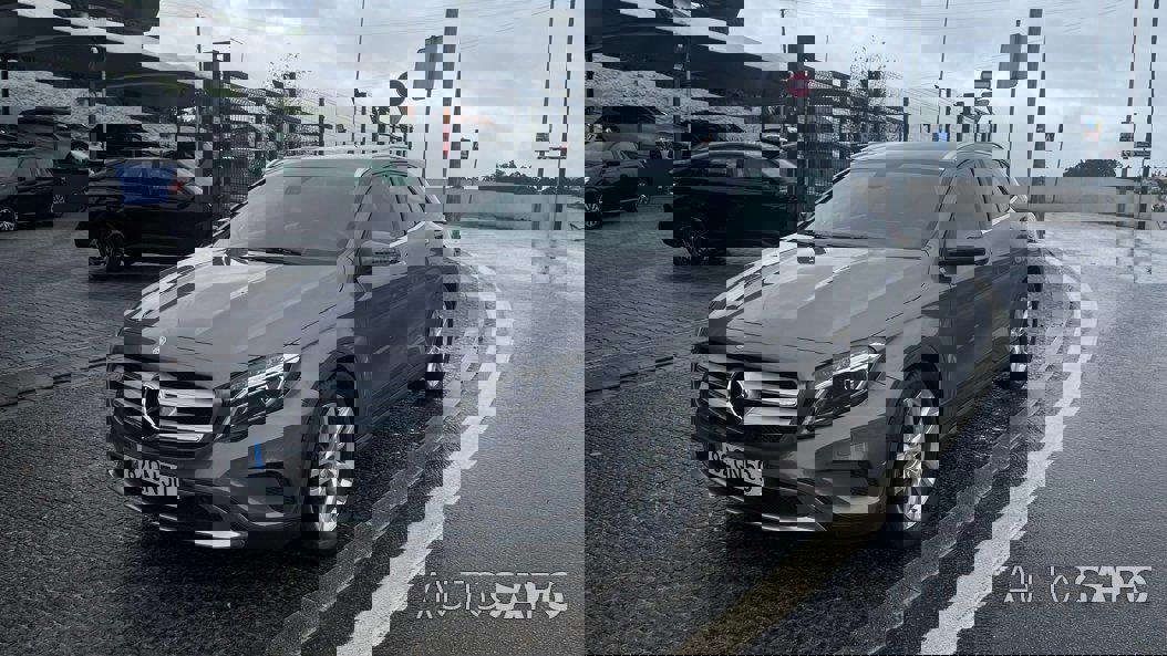 Mercedes-Benz Classe GLA de 2015