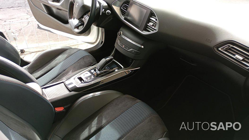 Peugeot 308 1.2 PureTech GT Line EAT8 de 2018