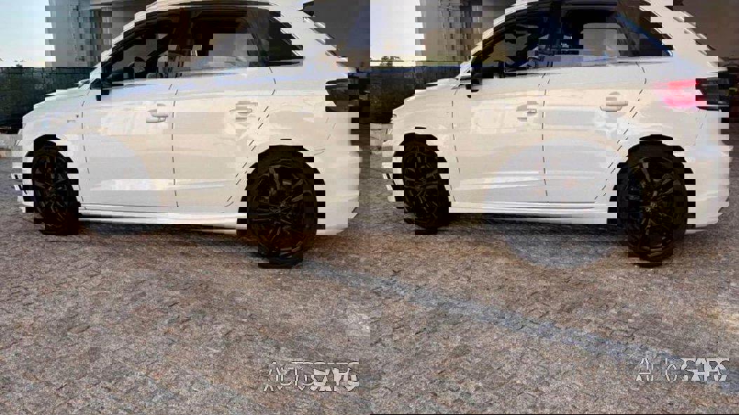 Audi A3 2.0 TDi S-line DSG de 2014