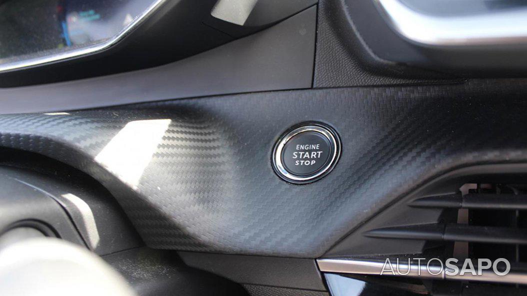 Peugeot E-208 GT Line de 2022