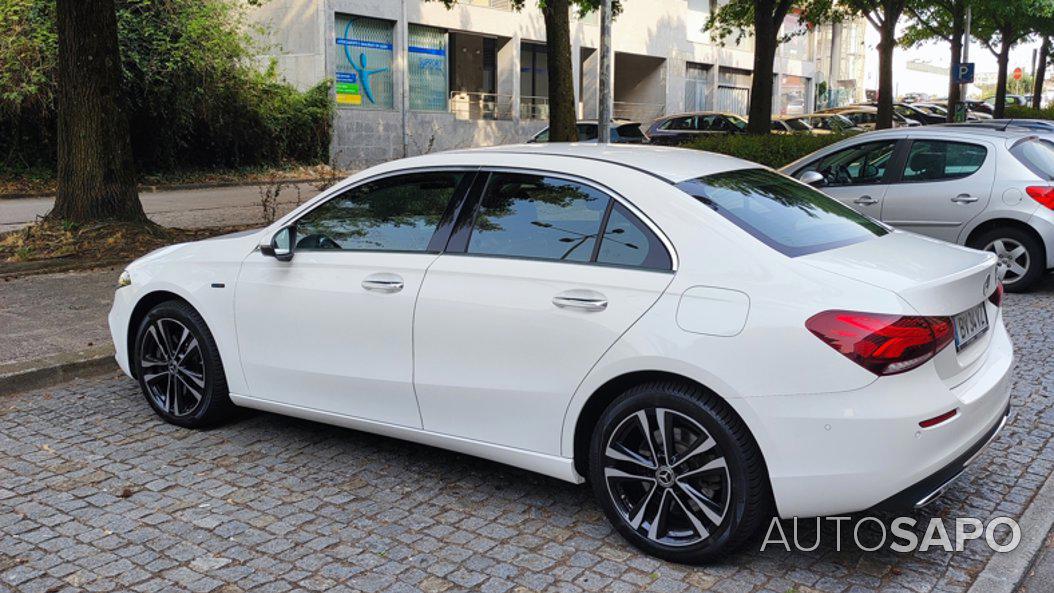 Mercedes-Benz Classe A 250 e AMG Line de 2020