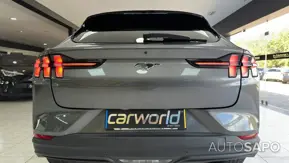 Ford Mustang Mach-E de 2021