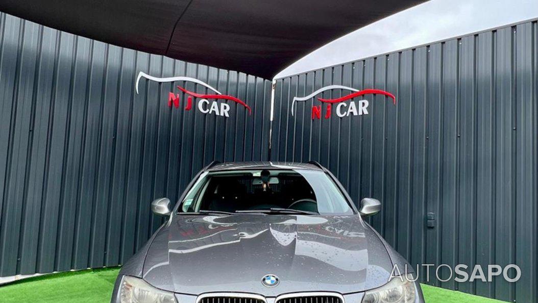 BMW Série 3 318 d Navigation Sport de 2012