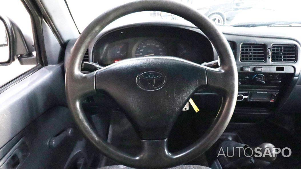 Toyota Hilux 2.5 D4-D CD CM de 2003