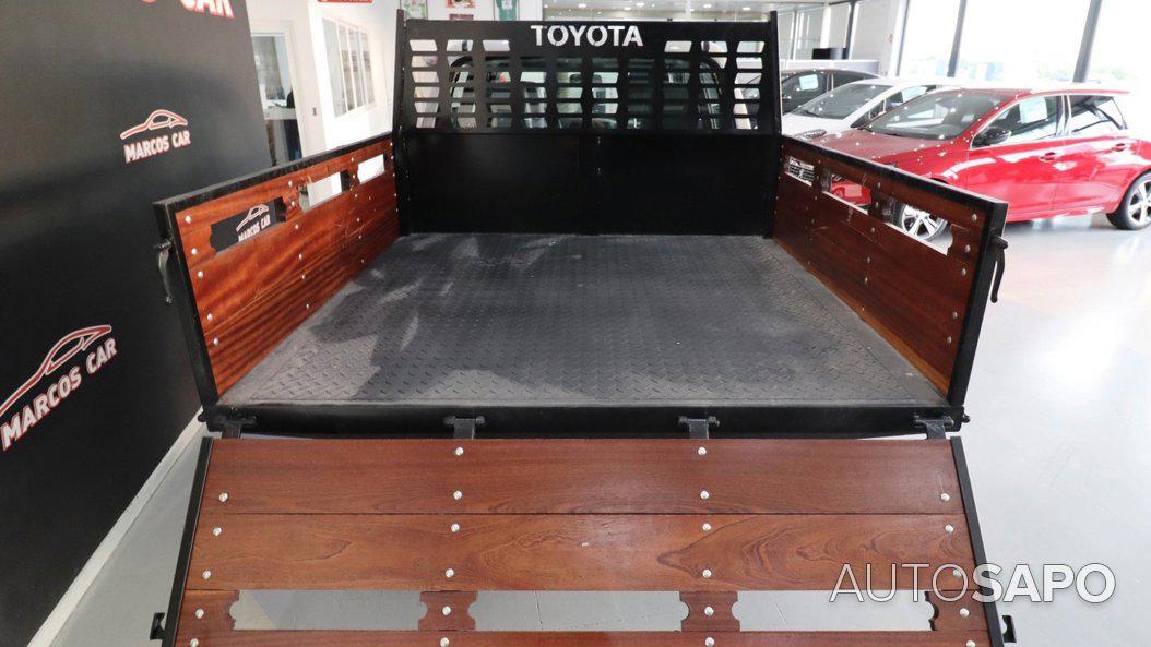 Toyota Hilux 2.5 D4-D CD CM de 2003