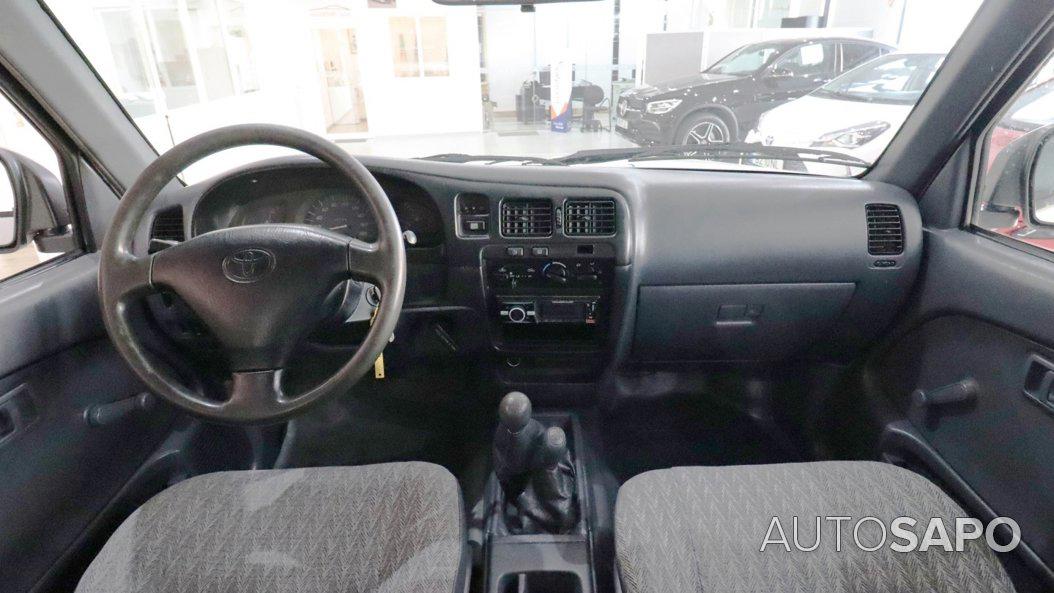 Toyota Hilux 2.5 D4-D CD CM de 2003