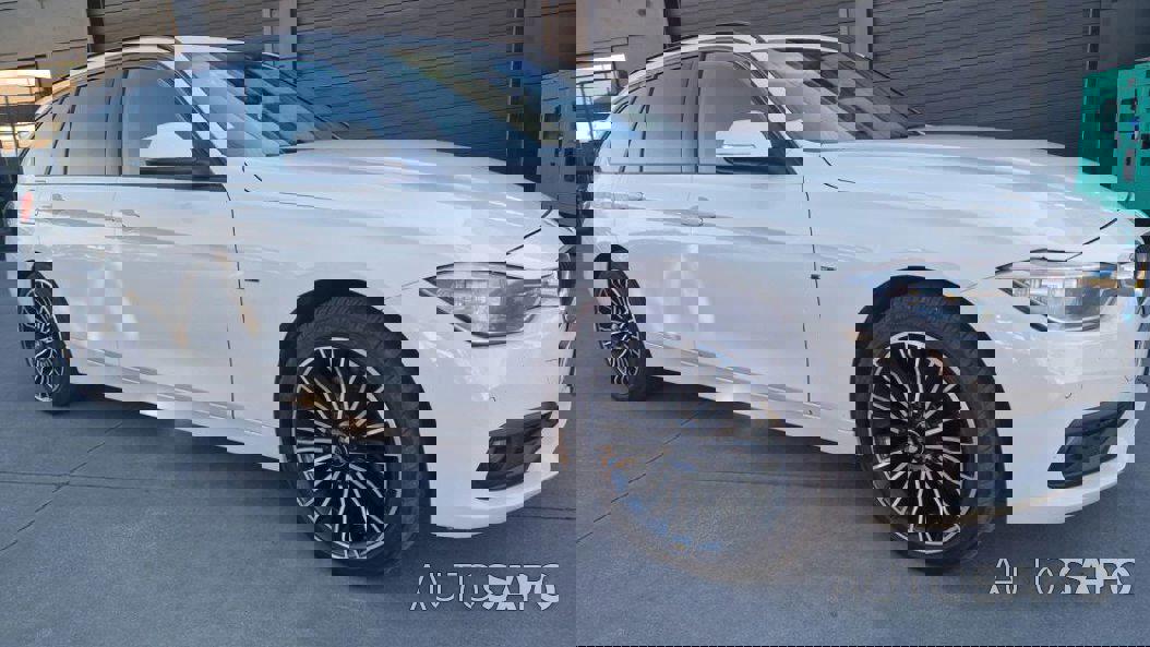 BMW Série 3 318 d Auto Line Sport de 2015