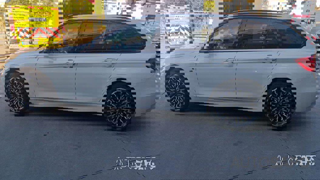 BMW Série 3 318 d Auto Line Sport de 2015