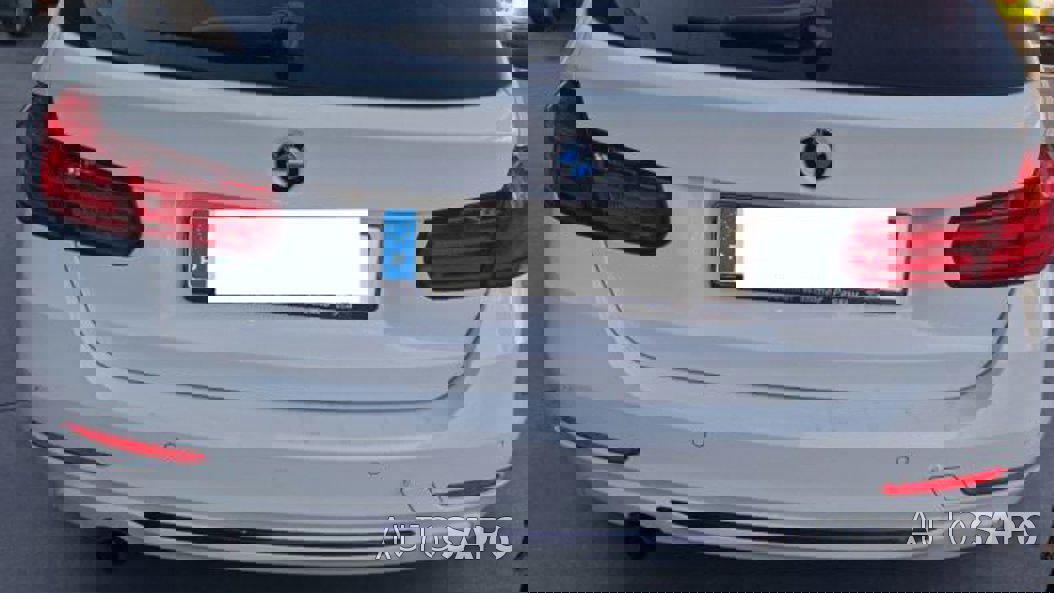 BMW Série 3 318 d Auto Line Sport de 2015