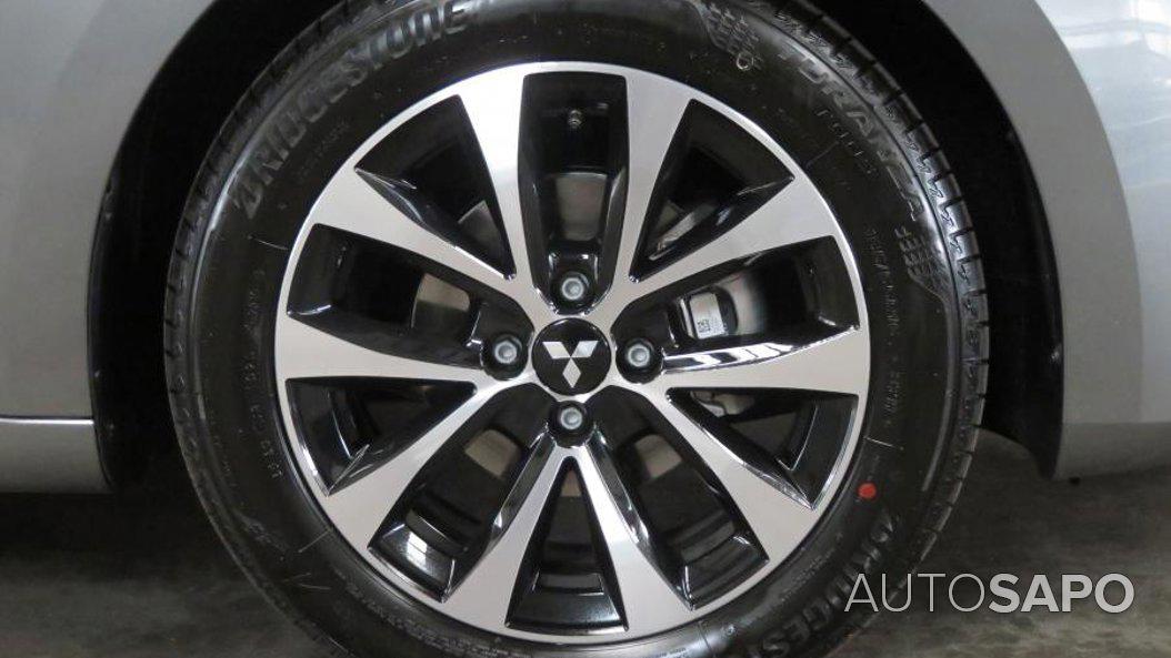 Mitsubishi Colt 1.0 MPI-T Invite de 2025