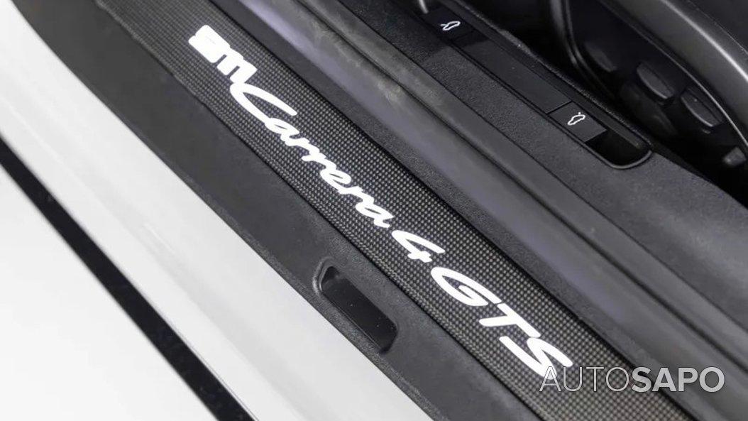 Porsche 911 Carrera 4 GTS Cabrio de 2023