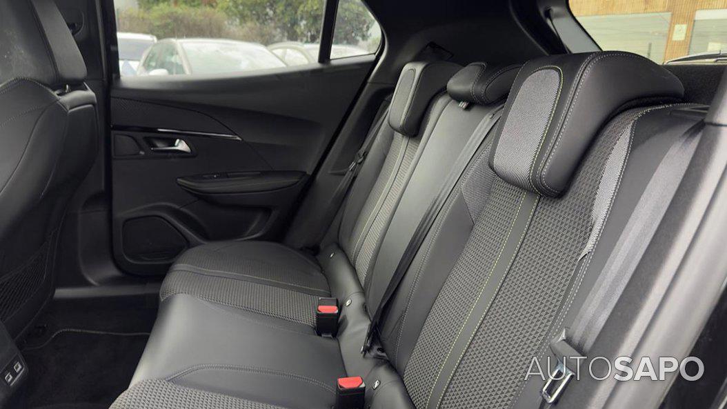 Peugeot e-2008 de 2022