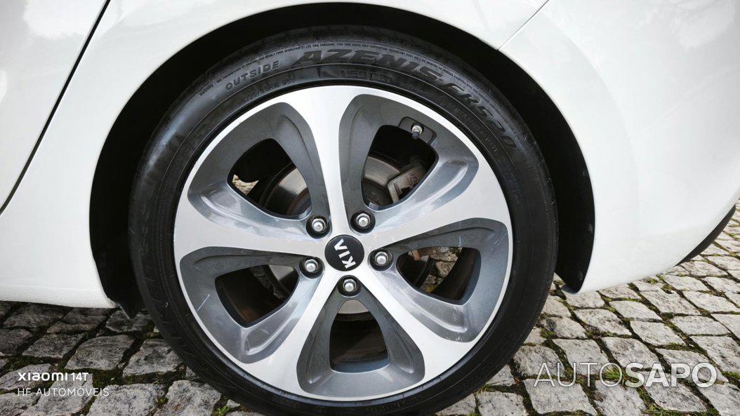 Kia Carens 1.7 CRDi ISG TX Aut. de 2015