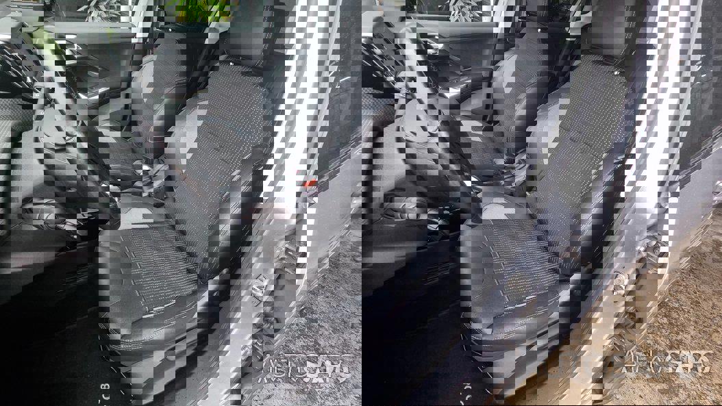 Peugeot 2008 1.2 PureTech Allure de 2017