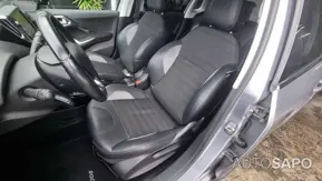 Peugeot 2008 1.2 PureTech Allure de 2017