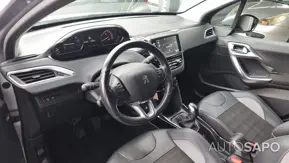 Peugeot 2008 1.2 PureTech Allure de 2017