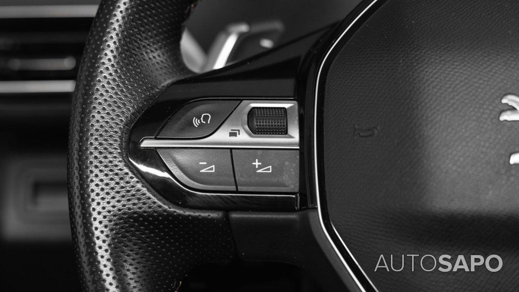 Peugeot 3008 1.6 Hybrid GT Pack e-EAT8 de 2022