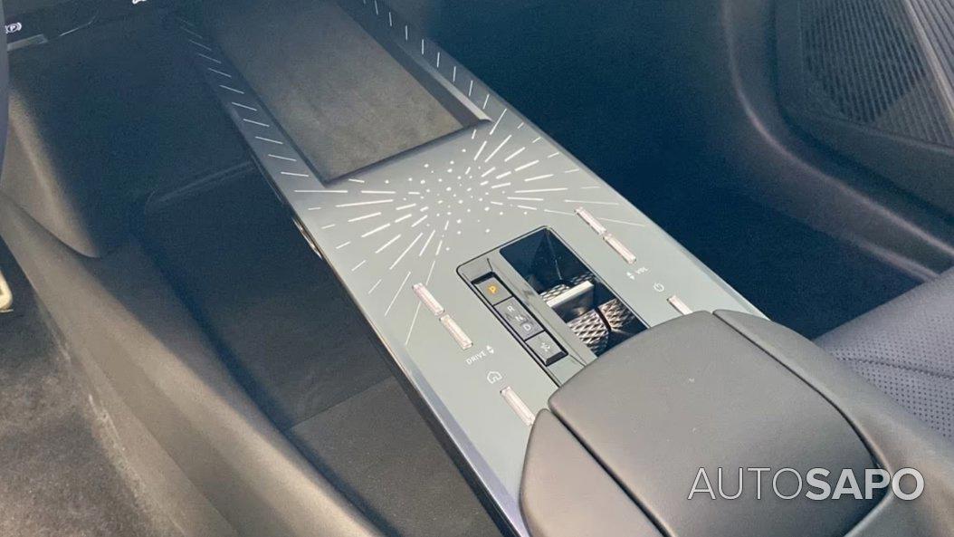 Mercedes-Benz EQB de 2024