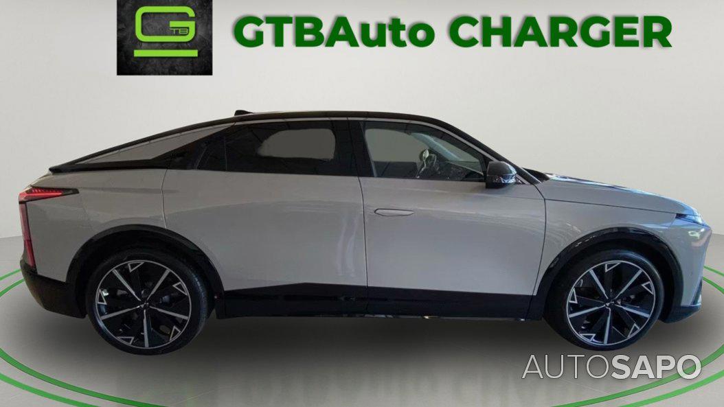 Mercedes-Benz EQB de 2024