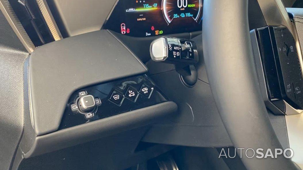 Mercedes-Benz EQB de 2024