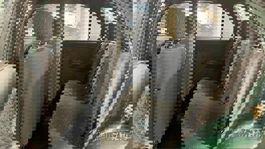 Nissan Almera 1.4 SLX AC+ABS de 1995