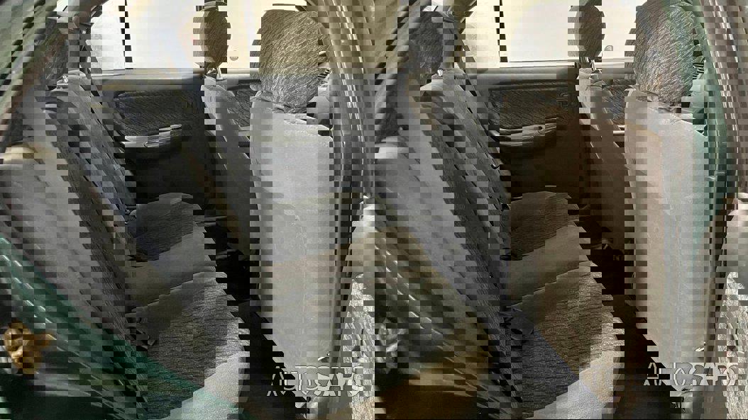 Nissan Almera 1.4 SLX AC+ABS de 1995