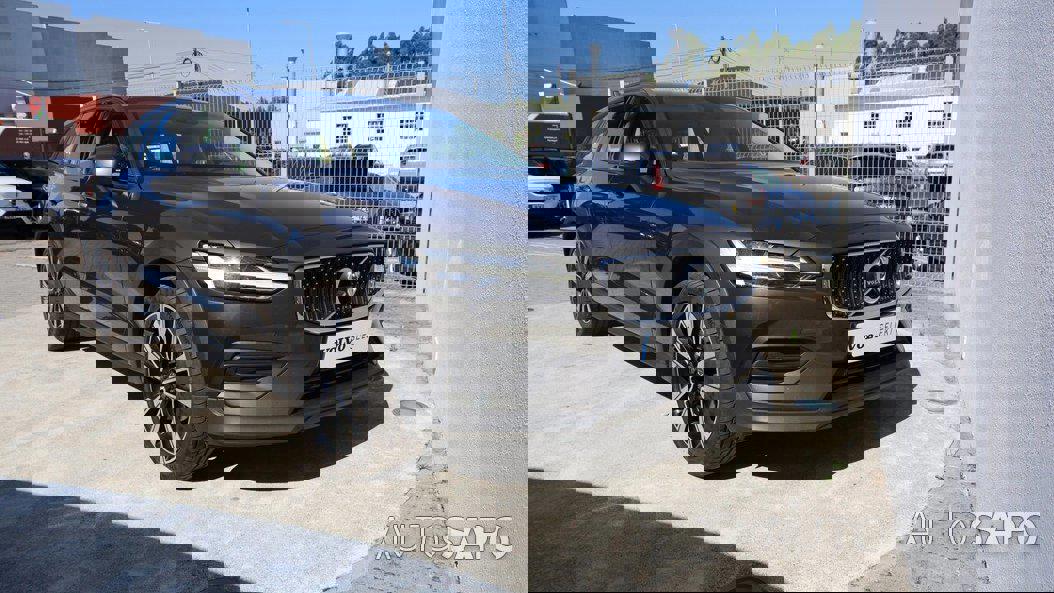 Volvo V60 Cross Country 2.0 D4 Momentum Geartronic de 2019