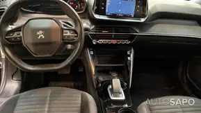 Peugeot e-2008 de 2021