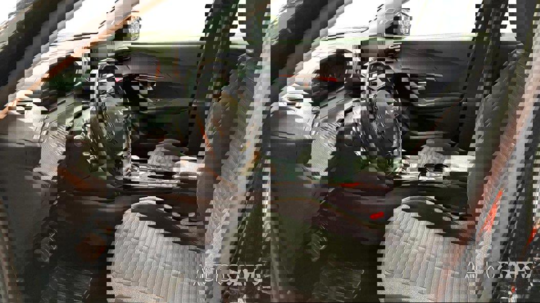 Peugeot 2008 1.2 PureTech Active Pack EAT8 de 2022