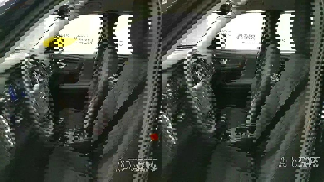 Volvo XC40 1.5 T2 Momentum de 2021