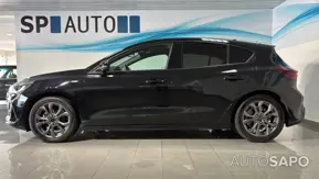 Ford Focus 1.0 EcoBoost MHEV ST-Line de 2022