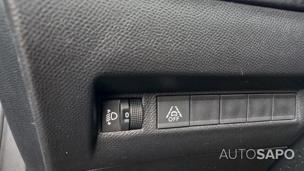 Peugeot 2008 1.2 PureTech Allure de 2022