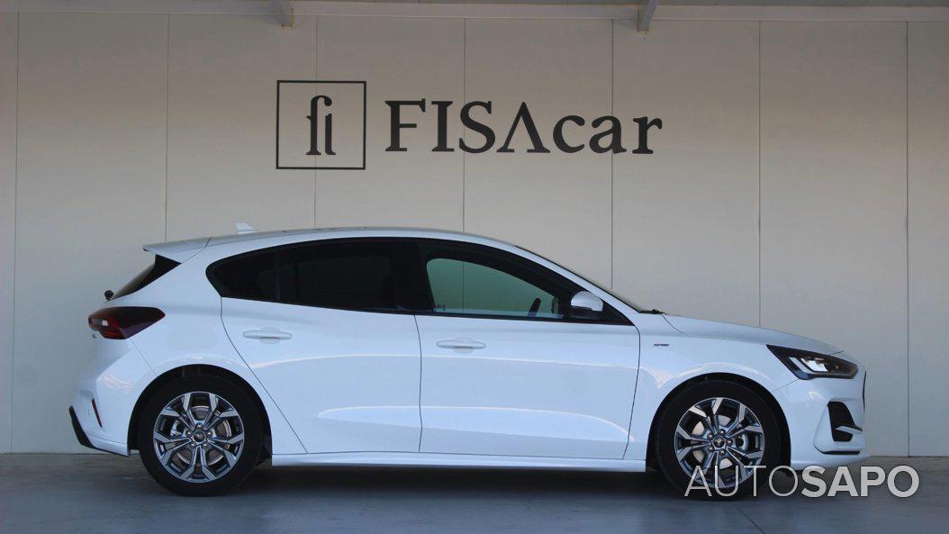 Ford Focus 1.0 EcoBoost MHEV ST-Line de 2024