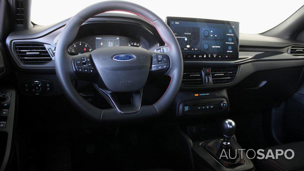Ford Focus 1.0 EcoBoost MHEV ST-Line de 2024