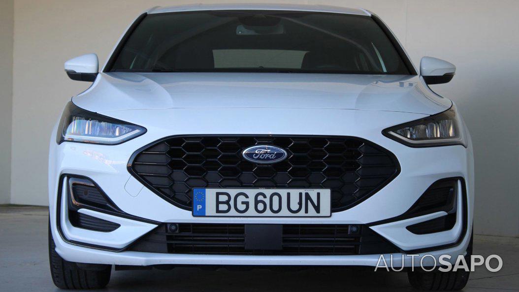 Ford Focus 1.0 EcoBoost MHEV ST-Line de 2024