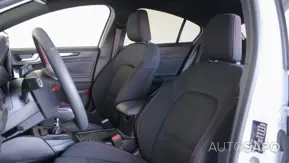 Ford Focus 1.0 EcoBoost MHEV ST-Line de 2024