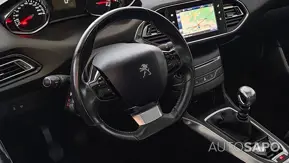 Peugeot 308 1.2 PureTech Allure Faróis Full LED de 2018