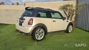 MINI Cooper de 2010